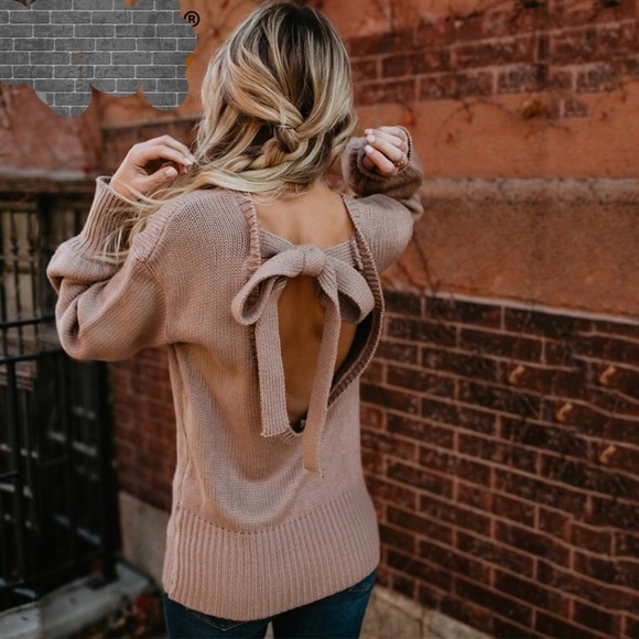 SALE ‼️Bow Back Blush Pink Sweater‼️ - Picture 1 of 6